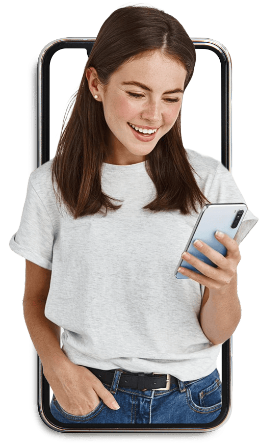 mujer-sonriente-con-celular.png Chatbot WhatsApp